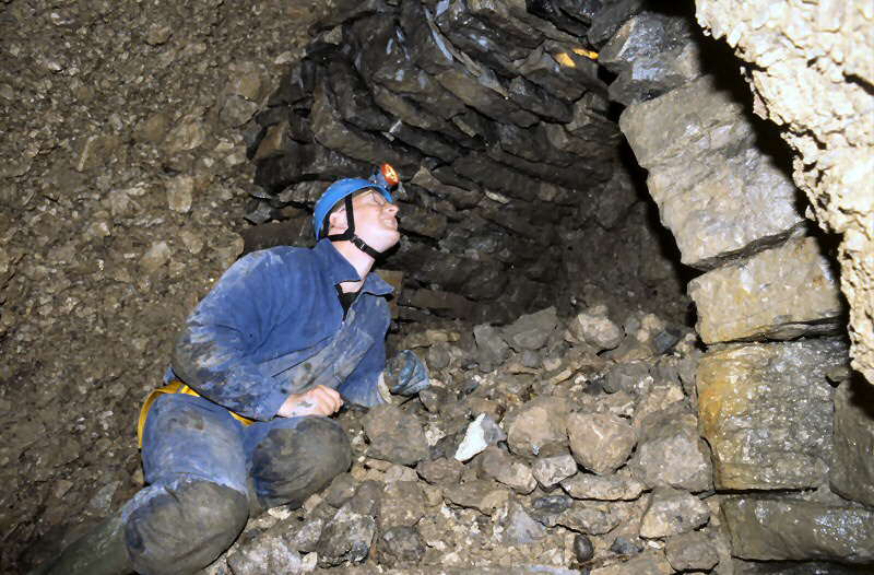 m a r k   a t   t h e   p o r t a l   t o   t h e   s i m m s   s h a f t   