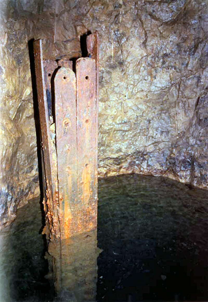 p u m p i n g   r o d s   